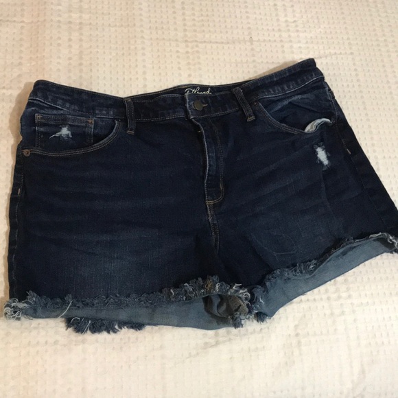 Universal Thread Jean Shorts - Picture 8 of 8